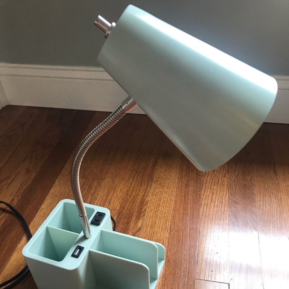 desk lamp